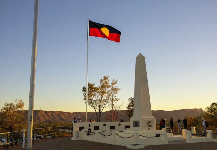 Exploring the Anzac Hill for a View of Uluru