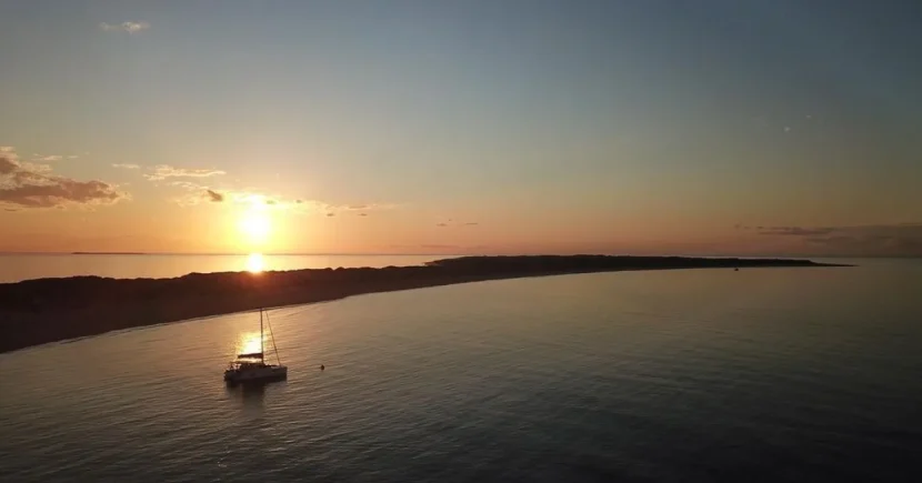 Sunset Cruises Enjoying the Spectacular Views at Ningaloo Reef