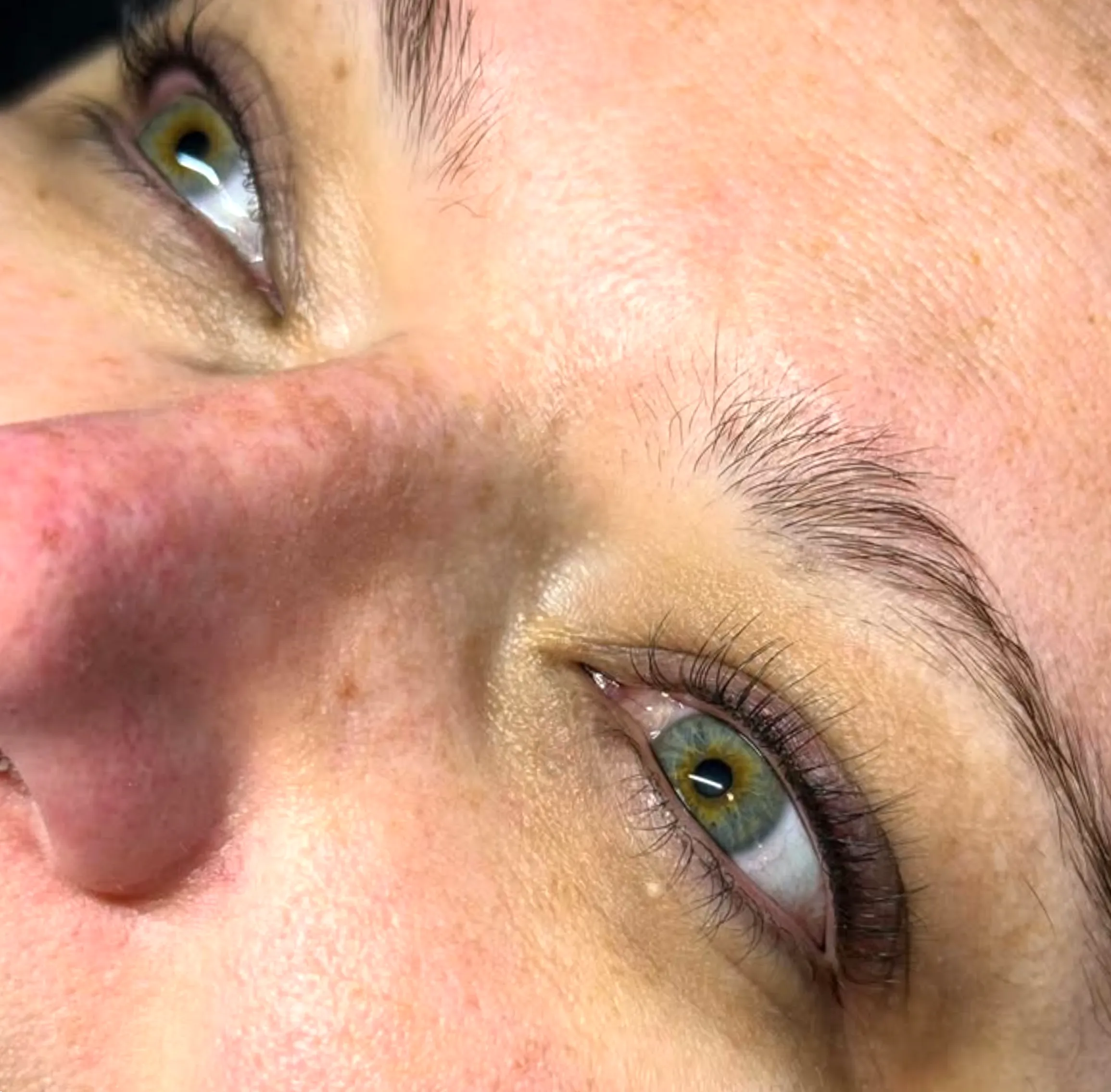 permanent eyeliner healing stages
